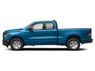 Ram 1500 2023 4x4 Tradesman Cabina Quad de 4 pzas y batea de 6.4 pies
