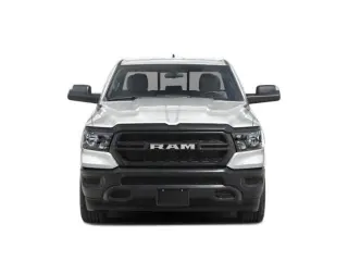 Ram 1500 2023 4x4 Tradesman Cabina Quad de 4 pzas y batea de 6.4 pies