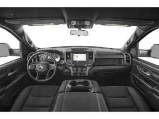 Ram 1500 2023 4x4 Tradesman Cabina Quad de 4 pzas y batea de 6.4 pies