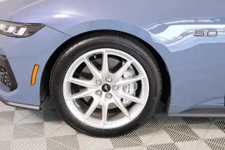 Ford Mustang 2024 GT Premium 2 puertas Fastback