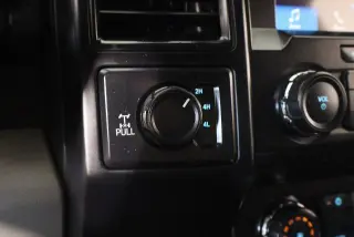 Ford F-150 2019 4x4 XL 4p SuperCrew 5.5 ft. SB