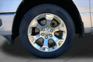Ram 1500 2022 4x4 Lone Star 4dr Crew Cab batea de 5.6 pies