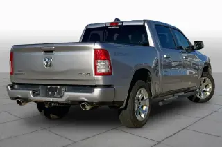 Ram 1500 2022 4x4 Lone Star 4dr Crew Cab batea de 5.6 pies