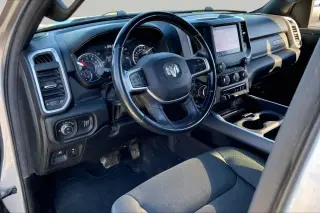 Ram 1500 2022 4x4 Lone Star 4dr Crew Cab batea de 5.6 pies