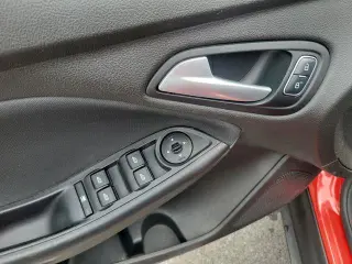 Ford Focus 2015 SE Hatchback de 4 puertas