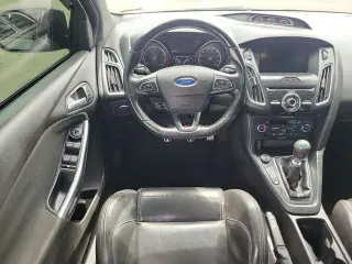 Ford Focus 2015 ST 5 puertas Hatchback