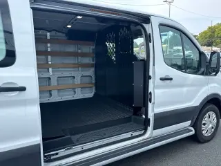 Ford Transit 2025 250 3 puertas LWB techo bajo furgoneta de carga