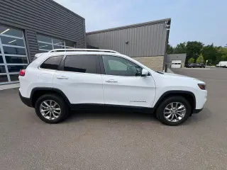 Jeep Cherokee 2021 4x4 Latitude Lux SUV 4p