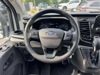 Ford Transit 2024 Furgón de Carga 250 de 3 puertas, batalla larga (LWB), techo alto y carrocería extendida
