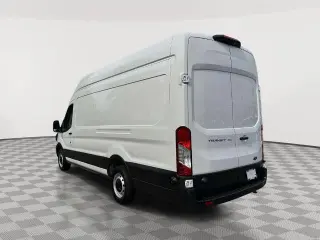 Ford Transit 2024 Furgón de Carga 250 de 3 puertas, batalla larga (LWB), techo alto y carrocería extendida