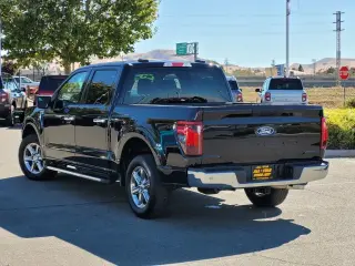 Ford F-150 2025 4x2 XLT 4p SuperCrew 5.5 ft. SB