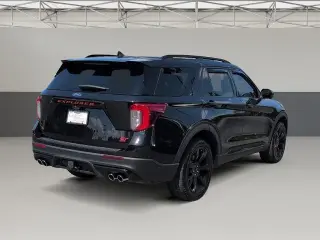 Ford Explorer 2022 AWD ST SUV de 4 puertas