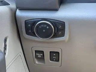 Ford F-150 2020 4x4 XLT 4p SuperCrew 5.5 ft. SB