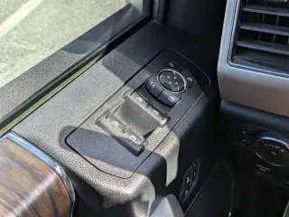 Ford F-150 2018 4x4 Lariat 4p SuperCrew 5.5 ft. SB