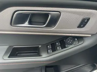 Ford Explorer 2025 AWD Active SUV de 4 puertas