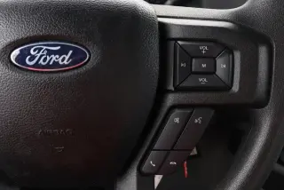 Ford E-Series 2024 E-350 SD 2 puertas 138 pulg. WB SRW chasis de corte