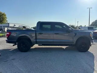 Ford F-150 2022 4x4 XL 4p SuperCrew 5.5 ft. SB
