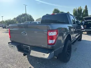 Ford F-150 2022 4x4 XL 4p SuperCrew 5.5 ft. SB