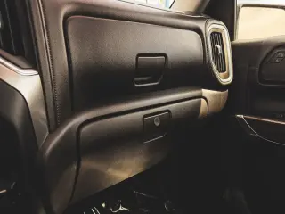 Chevrolet Silverado 1500 2020 4x4 RST 4dr Crew Cab 5.8 ft. SB