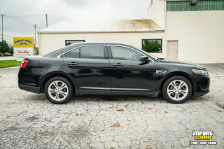 Ford Taurus 2018 SE 4 puertas Sedán
