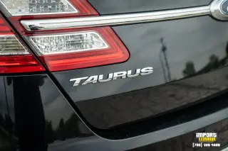 Ford Taurus 2018 SE 4 puertas Sedán
