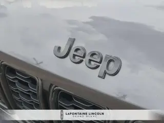 Jeep Grand Cherokee L 2024 4x4 Laredo 4puertas SUV