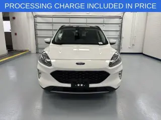 Ford Escape 2022 AWD Titanium 4p SUV
