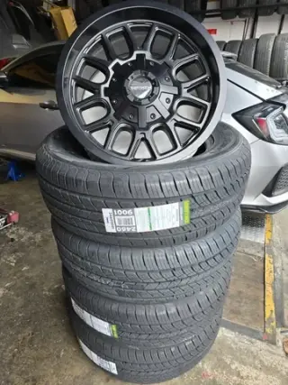 ¡Servicios automotrices aquí!