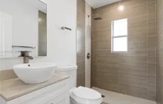 3 bedroom home in Miami