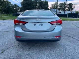 Hyundai Elantra 2015