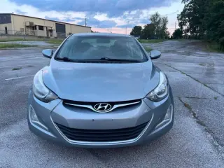 Hyundai Elantra 2015