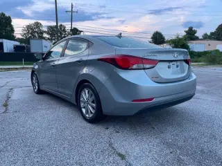 Hyundai Elantra 2015