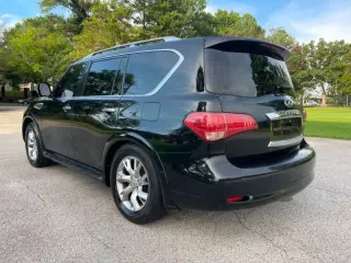 Infiniti QX56 2011