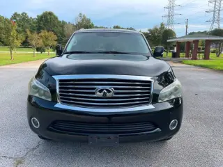 Infiniti QX56 2011