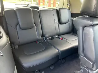 Infiniti QX56 2011