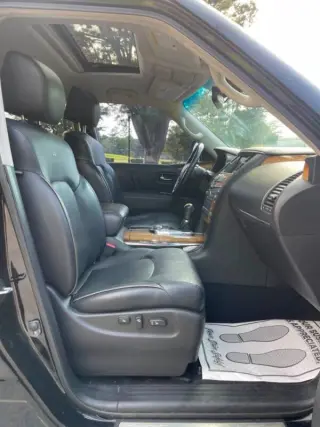 Infiniti QX56 2011