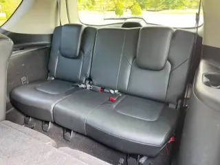 Infiniti QX56 2011