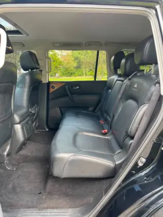 Infiniti QX56 2011