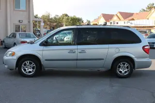 Dodge Grand Caravan 2003