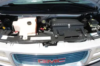 GMC Savana 2000