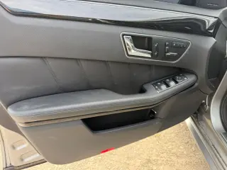 2010 Mercedes-Benz E-CLASS