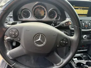 2010 Mercedes-Benz E-CLASS