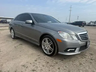 2010 Mercedes-Benz E-CLASS