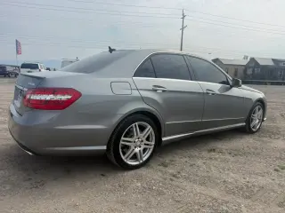 2010 Mercedes-Benz E-CLASS