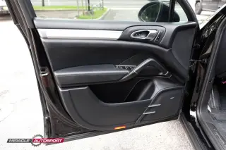 2014 PORSCHE CAYENNE