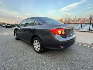 2009 Toyota COROLLA