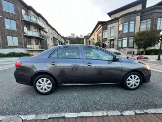 2009 Toyota COROLLA