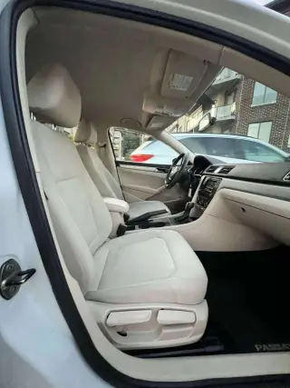 2017 Volkswagen PASSAT
