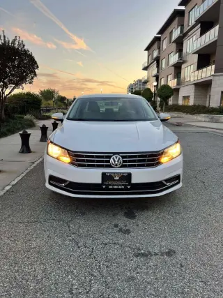 2017 Volkswagen PASSAT