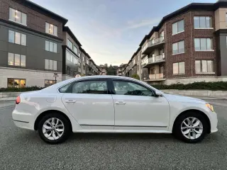 2017 Volkswagen PASSAT